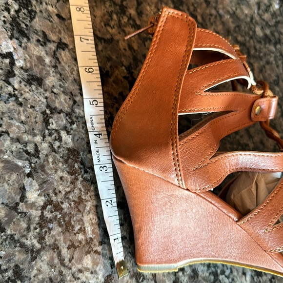 Charles Albert cognac wedge peep toe bootie sandal NIB 9 - Picture 7 of 9